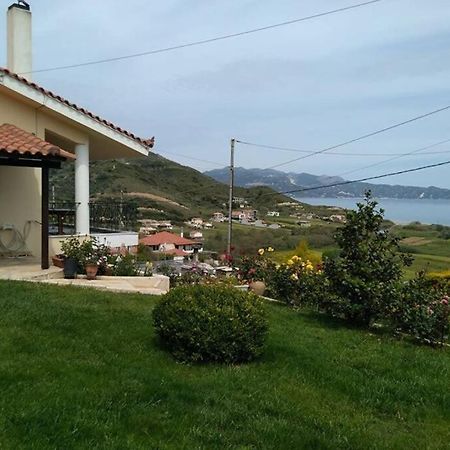 Villa Roses-Mourteri Exterior photo