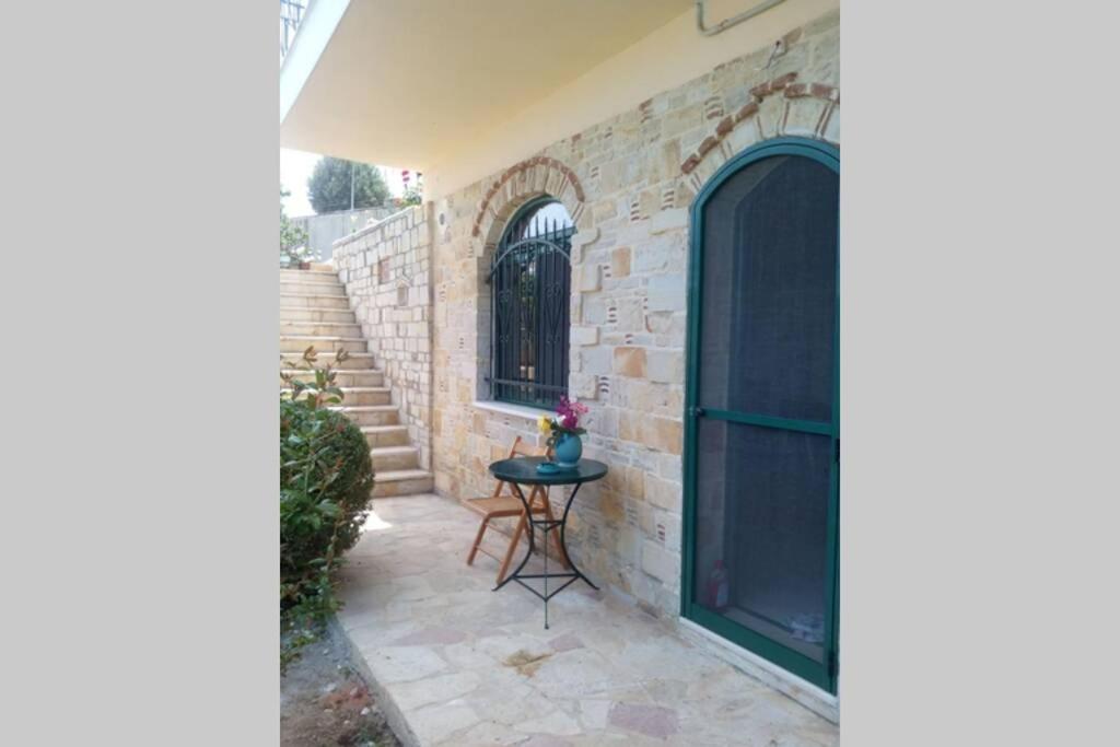 Villa Roses-Mourteri Exterior photo