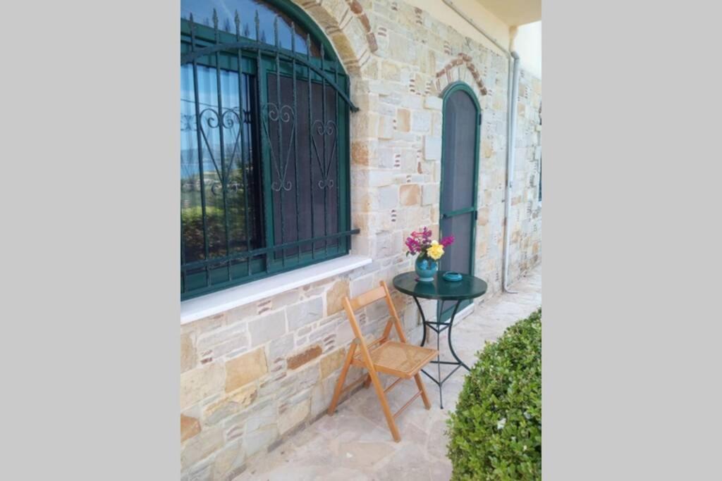 Villa Roses-Mourteri Exterior photo